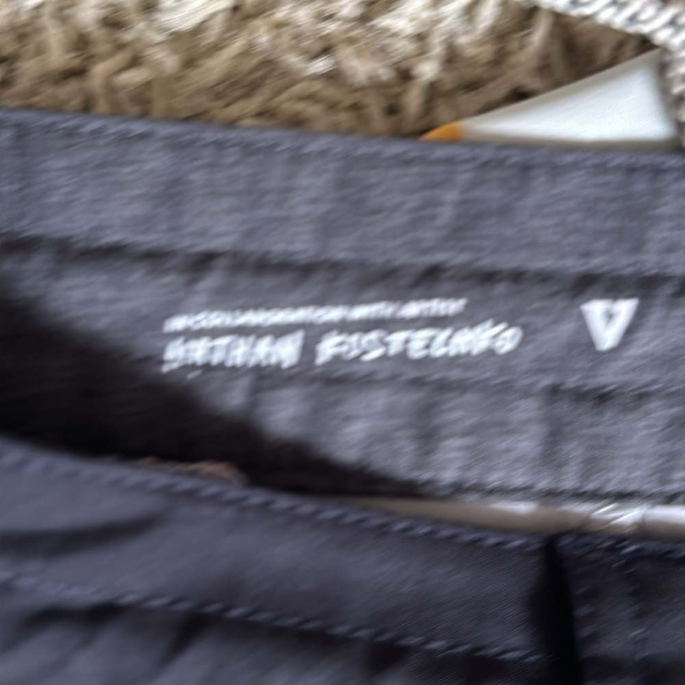 VISSLA x Nathan Kostechko Board Shorts Swim Trunks Lost Souls Sz 36 NWT - Picture 3 of 4